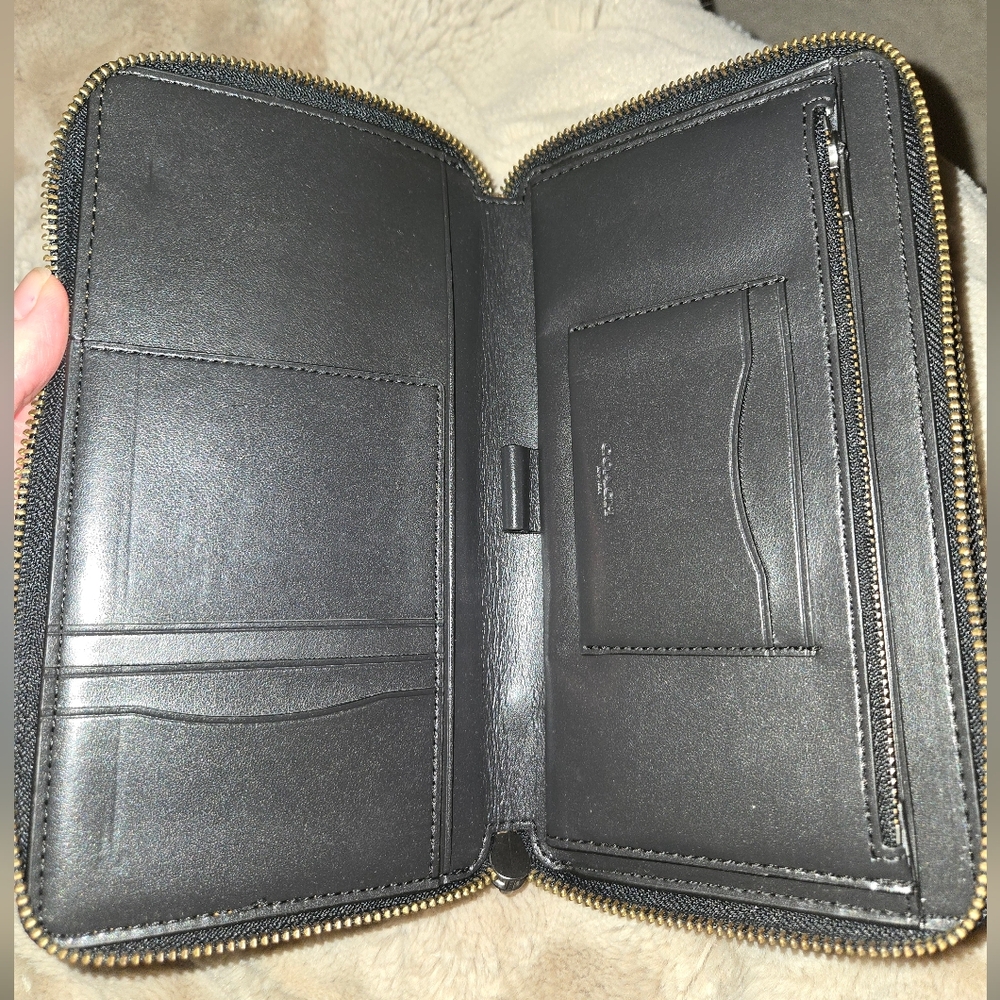 NWOT Coach Black Vintage Huge Leather Men's Zip Wallet - Picture 10 of 13